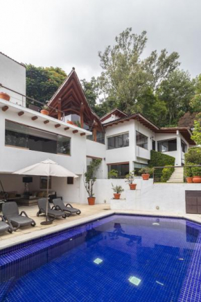 Top location with private pool